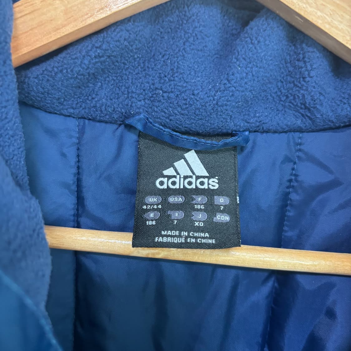 아디다스 레알 마드리드 패딩 벤치 파카 상품이미지4