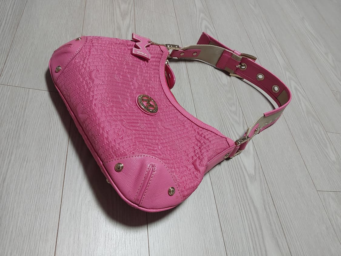 메트로시티 핑크 숄더백 상품이미지4