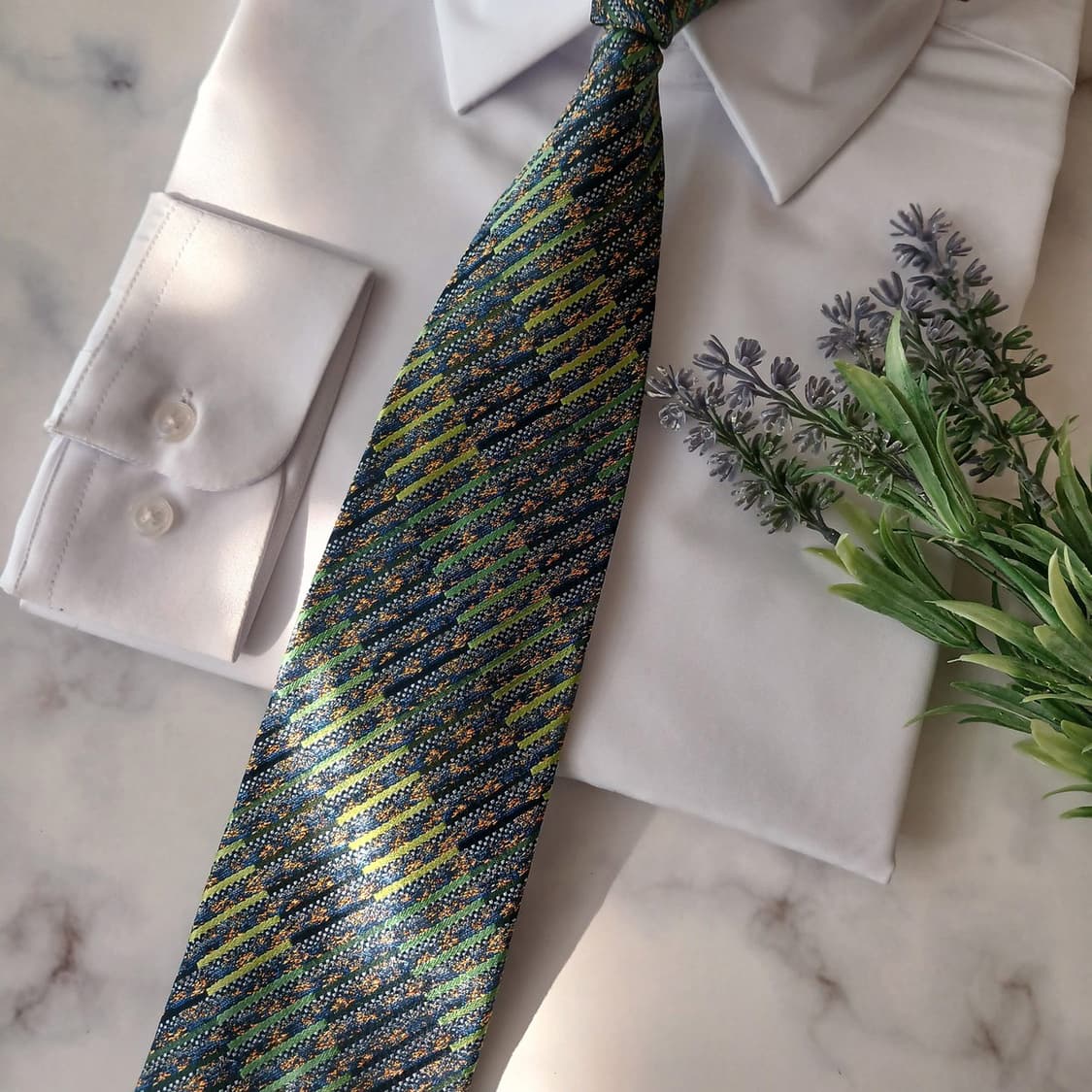 미쏘니 실크 다크그린 패턴 넥타이 9.1cm A+등급 A19073
 상품이미지6