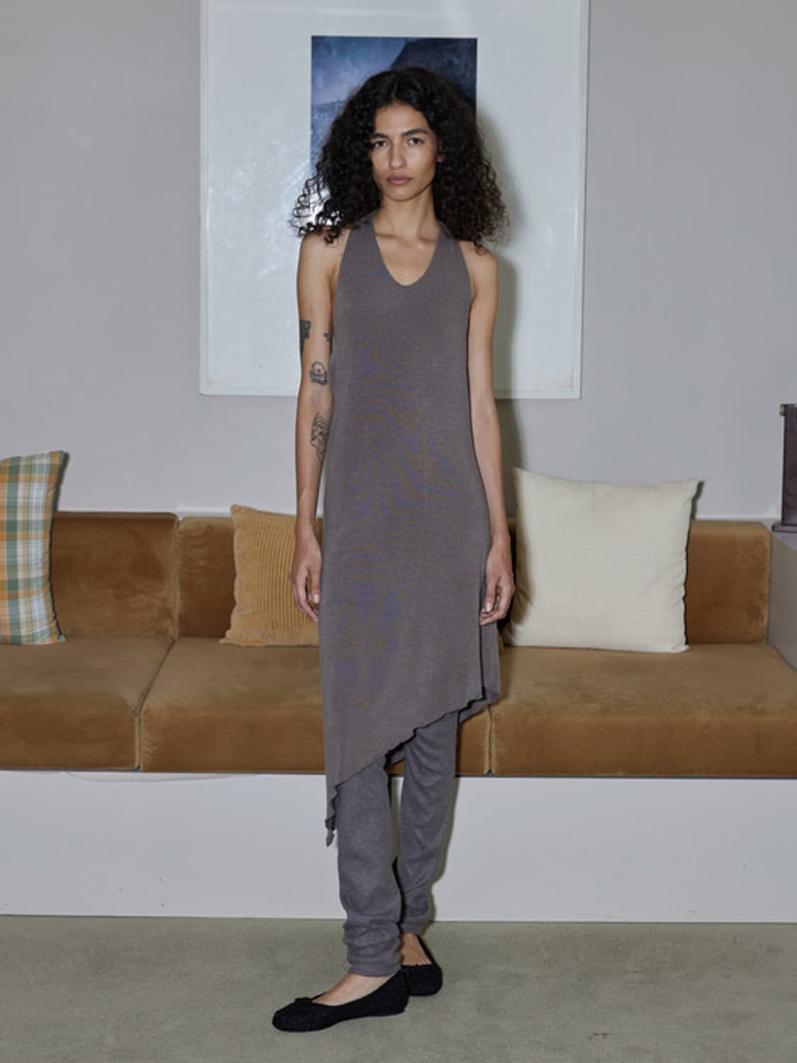 지지비샤 언발란스 롱 드레스 gray 상품이미지3