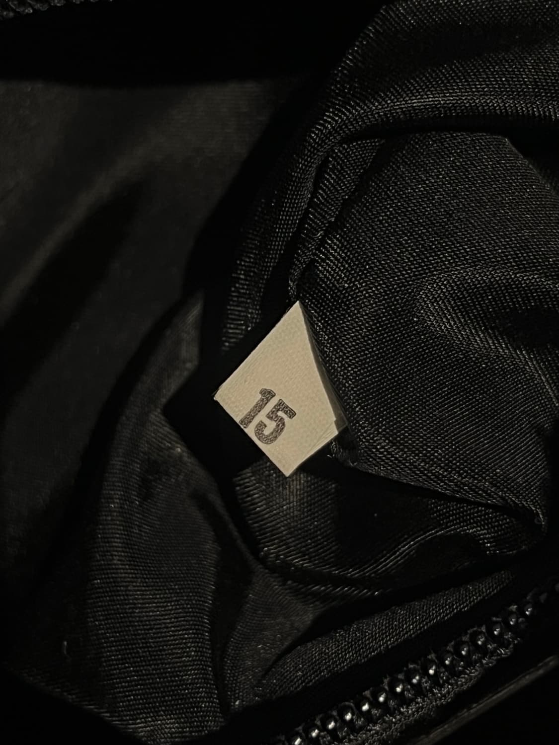 프라다 블루 벨벳 숄더백 상품이미지9