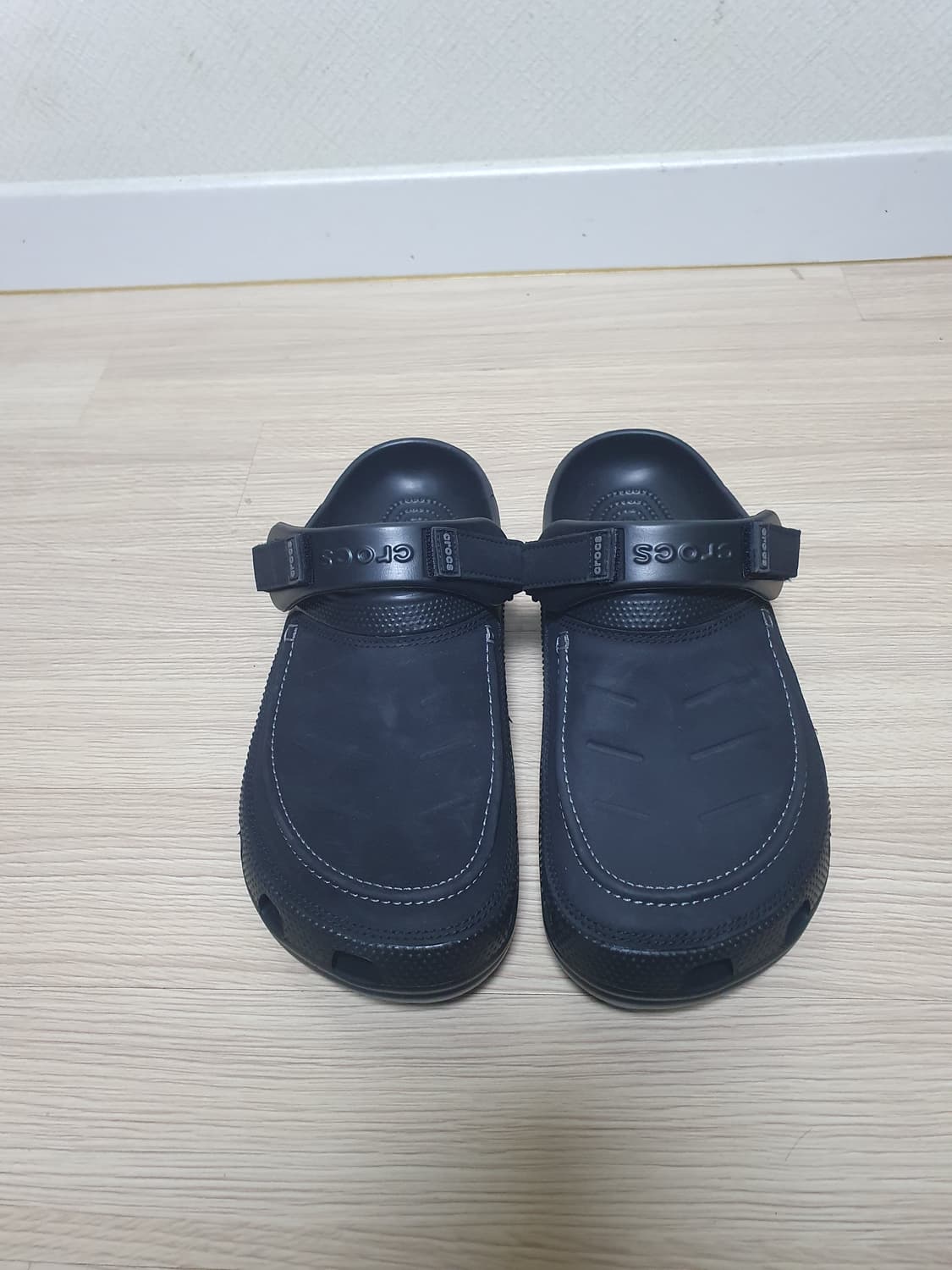 크록스 유콘 슬리퍼 280~85 상품이미지3