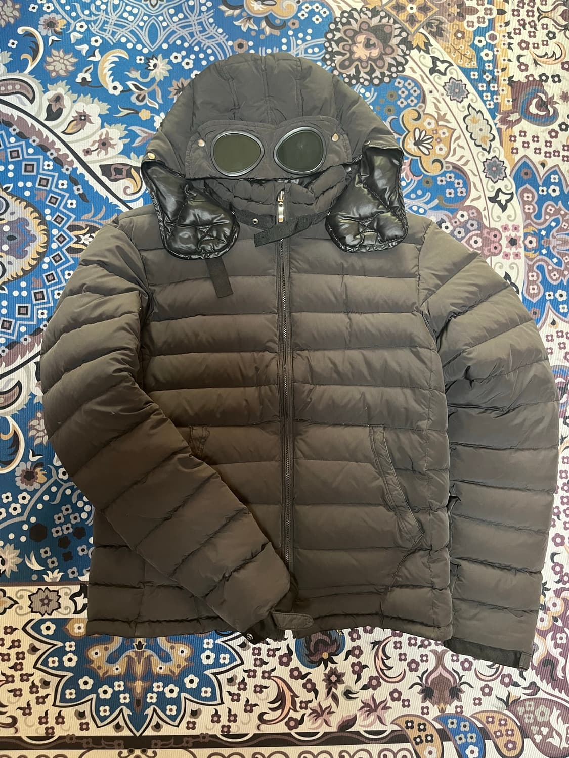 Cp컴퍼니 고글패딩 상품이미지1