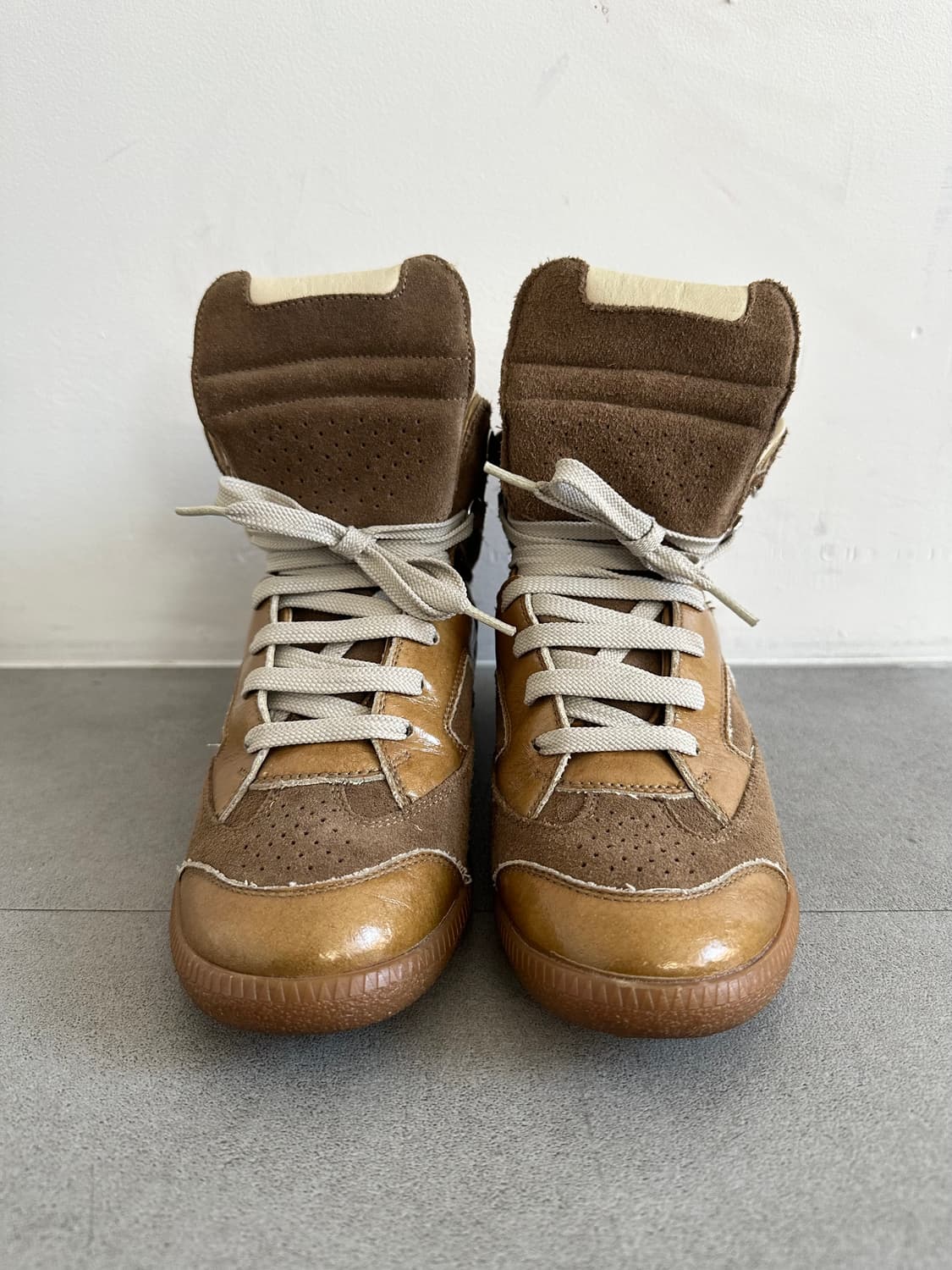 마르지엘라 2000s 오버사이즈 텅 브라운 하이탑 상품이미지7