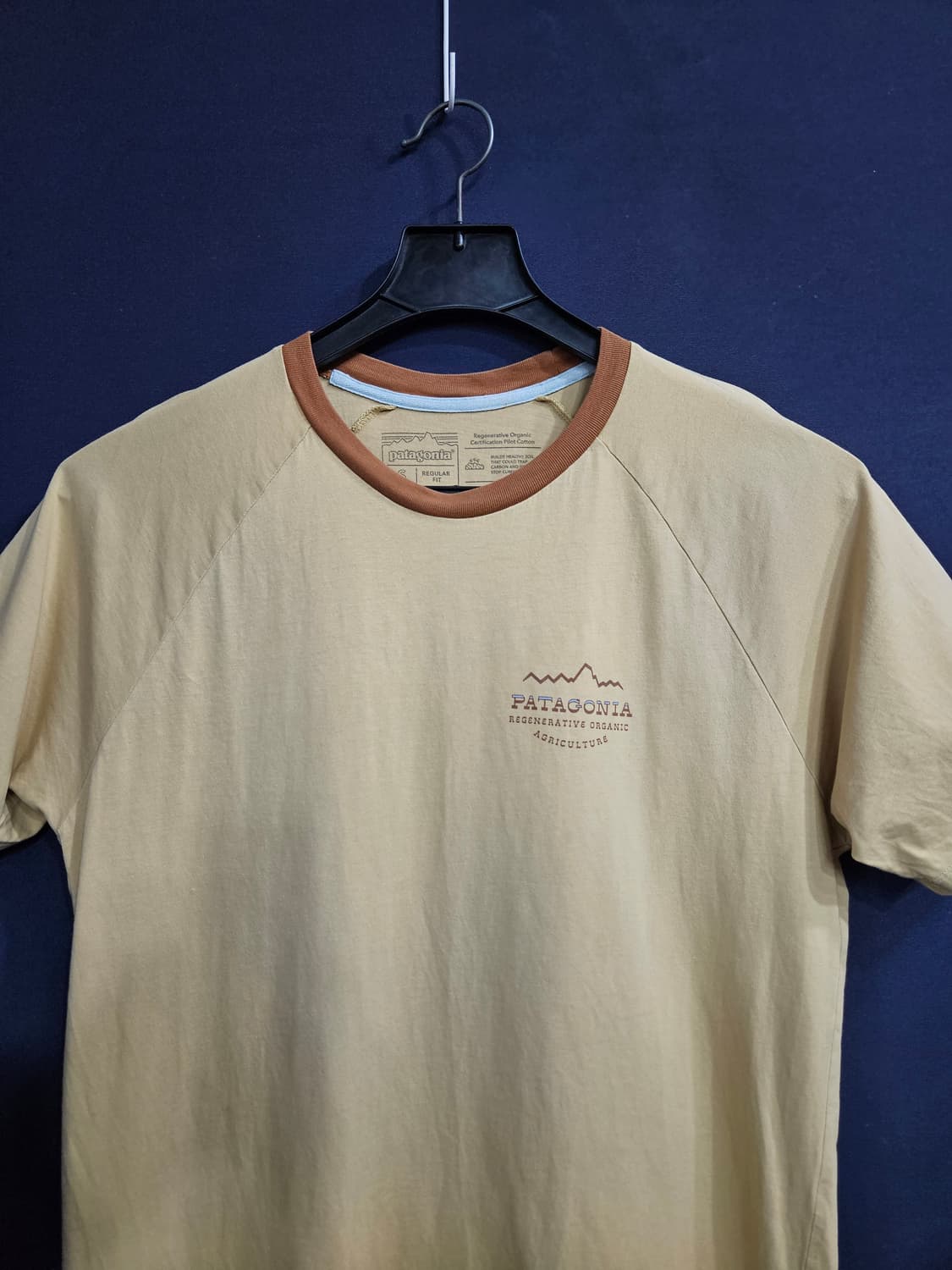 파타고니아 프린팅 베이지 남성 90~95 반팔티 상품이미지6
