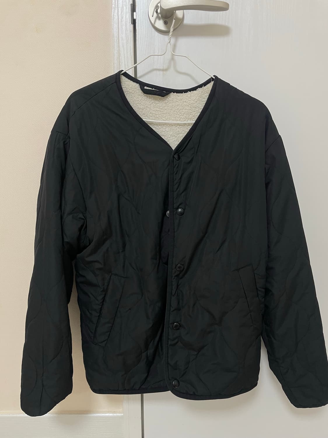 스파오 리버시블 누빔 뽀글이 후리스 상품이미지2