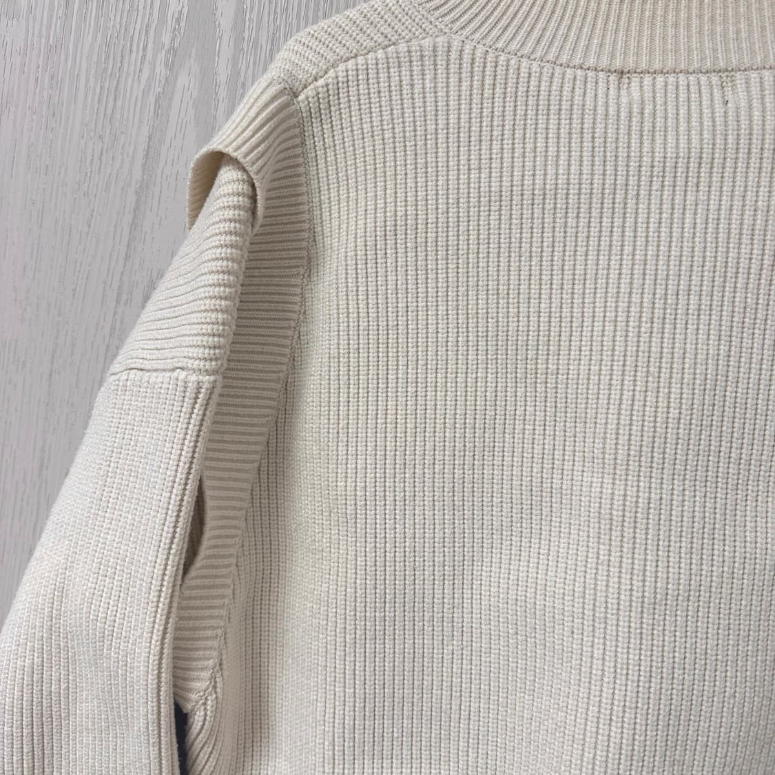 (m) 쿠오세 리본 컷아웃 니트 상품이미지8