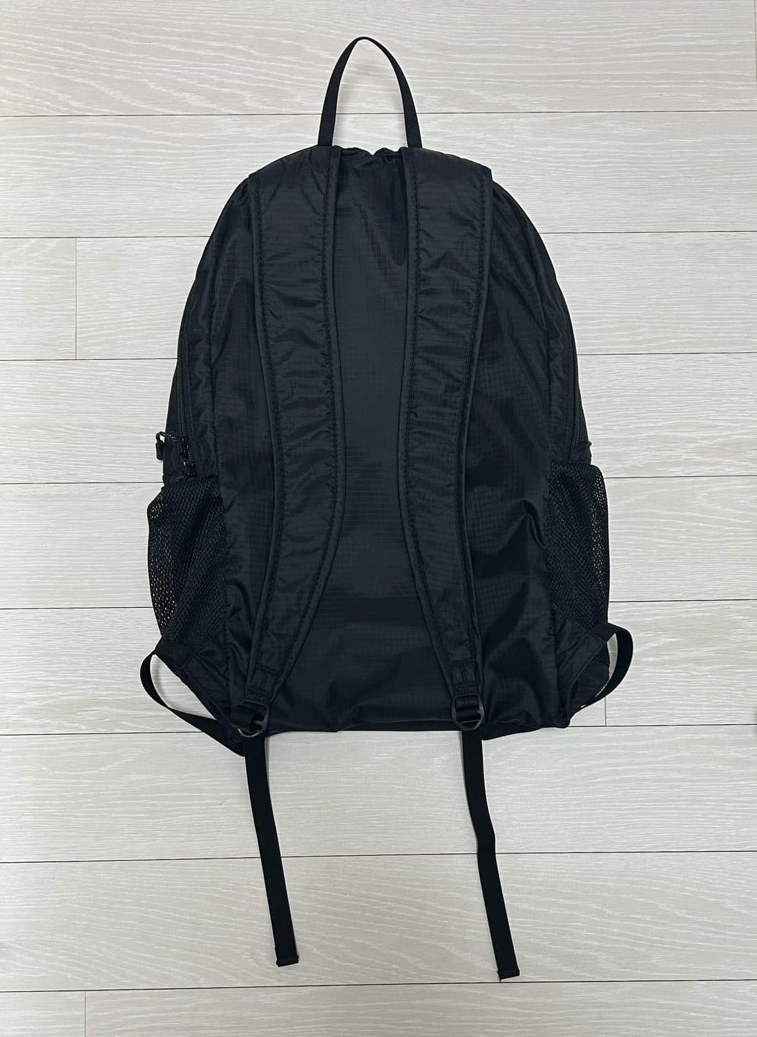 몽벨 포켓터블 라이트 백팩 15L 블랙 검정 상품이미지2