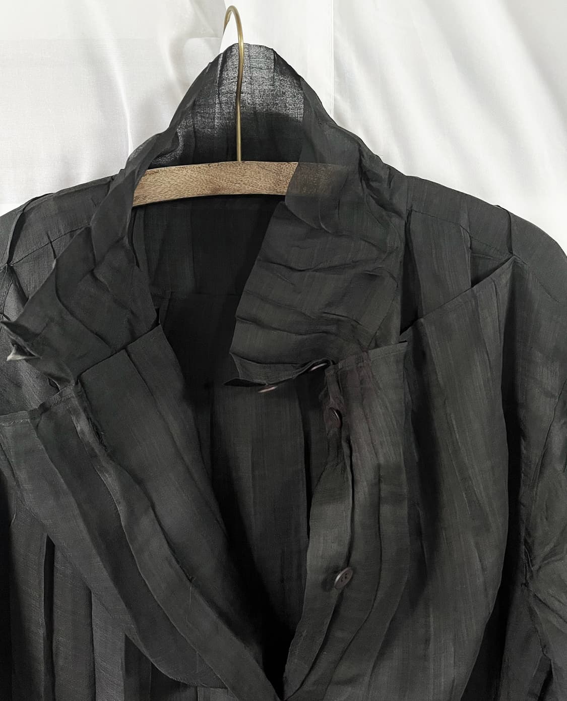 ISSEY MIYAKE sheer pleated lap blouse 상품이미지6