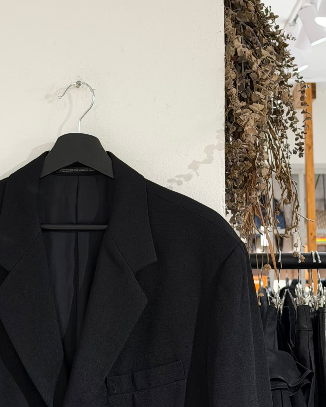 요지 야마모토 뿌르 옴므 블랙 울 개버딘 스트랩 디테일 패널 자켓 상품이미지4