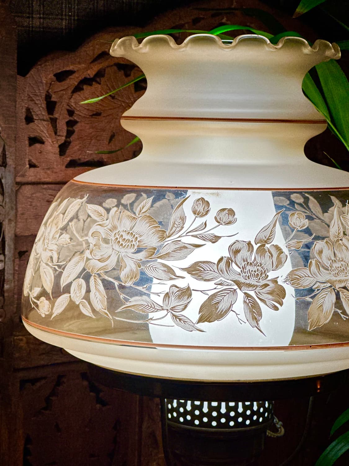 1970s Quoizel Satin Lace Hurricane Lamp 상품이미지2