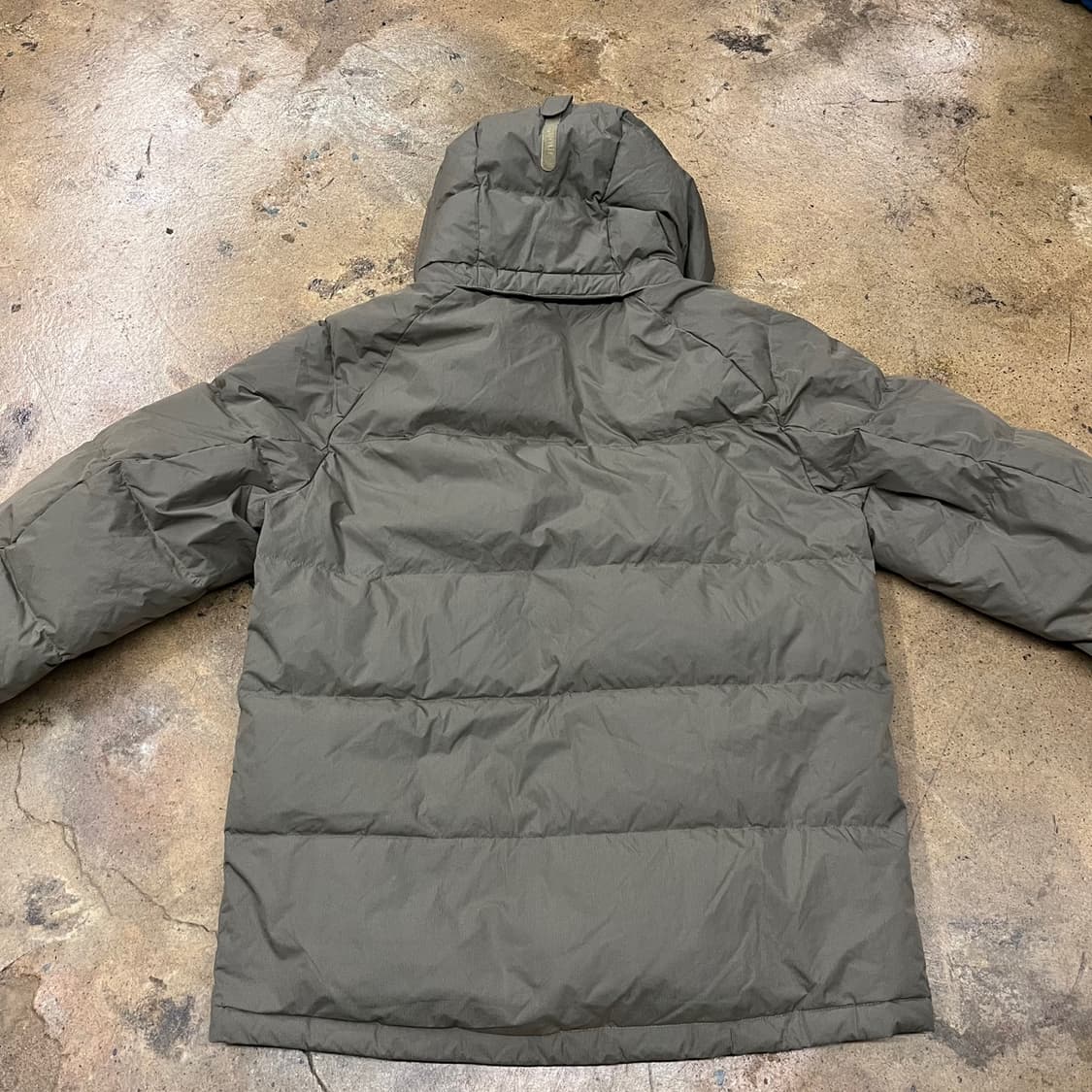 [정품/100] 몽벨 패딩 점퍼 카키색 후드 b18 상품이미지4
