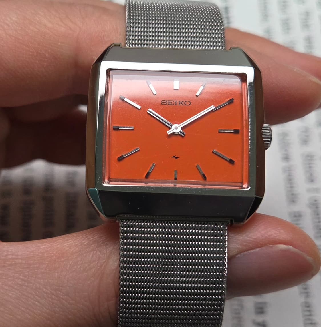 빈티지 세이코 샤리오탱크 오렌지다홍 수동명기(2220A) 드레스워치 상품이미지3