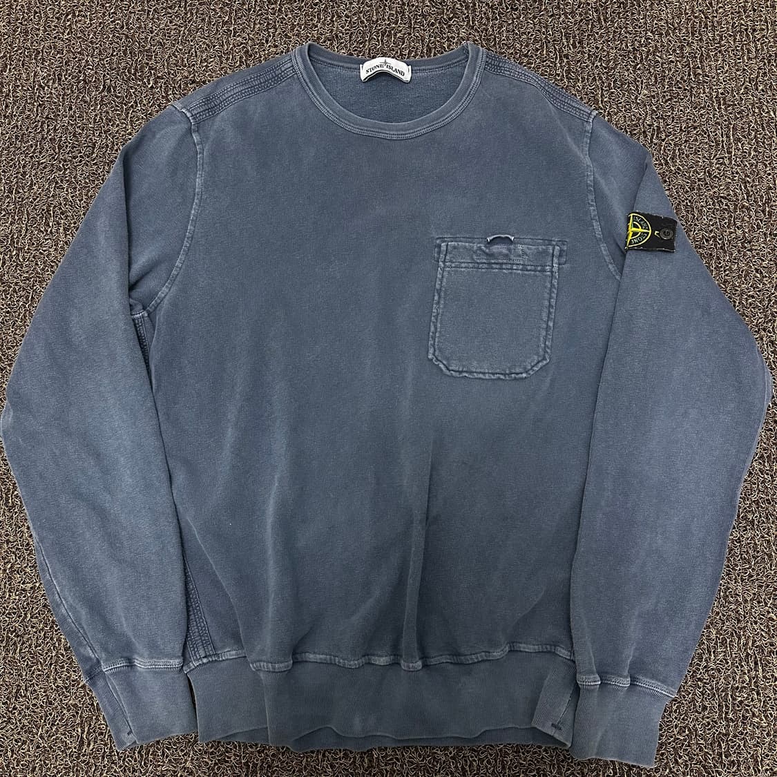 스톤아일랜드 워싱 포켓 맨투맨 XL 상품이미지1