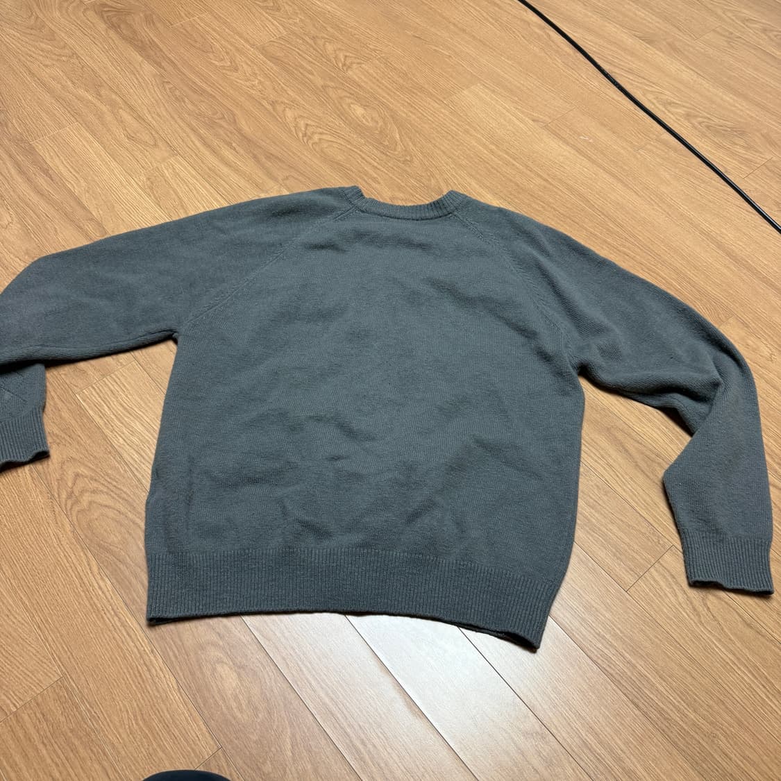 해칭룸 아가일 가디건 차콜 색상 2사이즈 상품이미지5