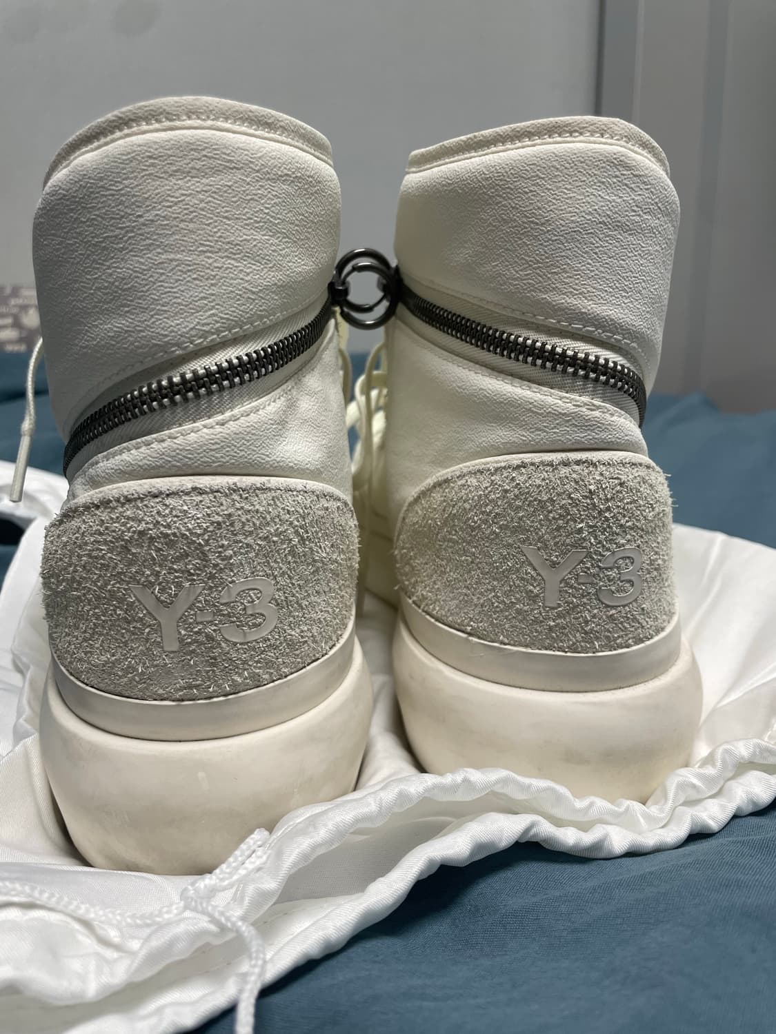 Y-3 아자투 코트 하이탑 스니커즈 상품이미지3