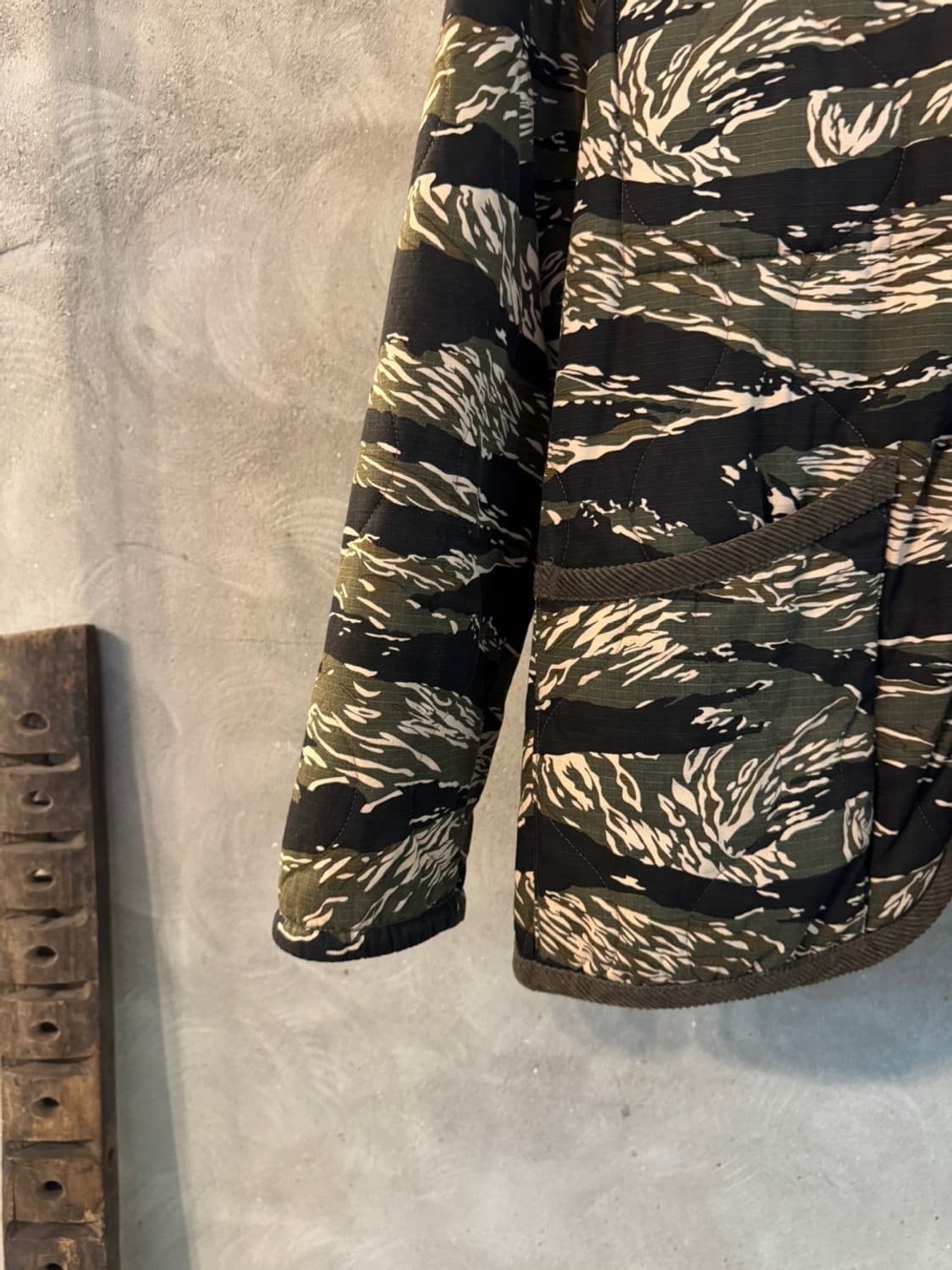 디아프바인 타이거 카모 퀼팅 자켓 95 상품이미지4