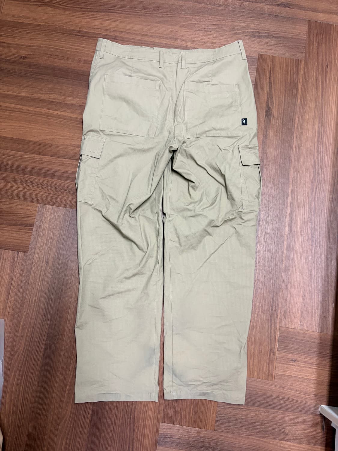 나이키 nsw 카고팬츠 베이지 36-32 판매 상품이미지2