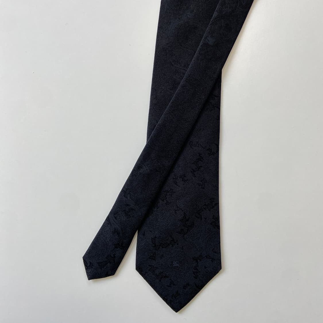 버버리 블랙 명품 정품 심플로고 넥타이 (Burberry) 상품이미지1