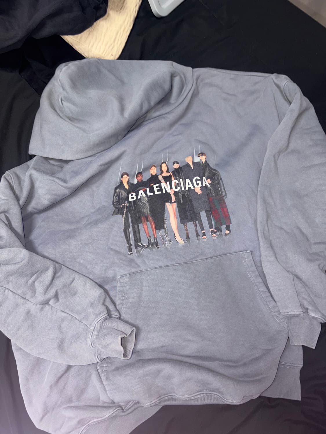 발렌시아가 후드티 팔아요 상품이미지1