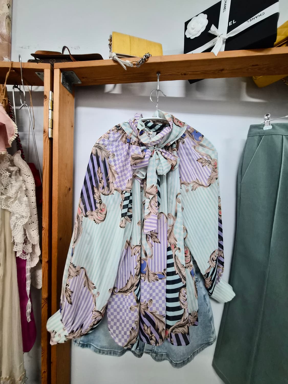 민트퍼플 블라우스. 듀엘민트 슬랙스 상품이미지2