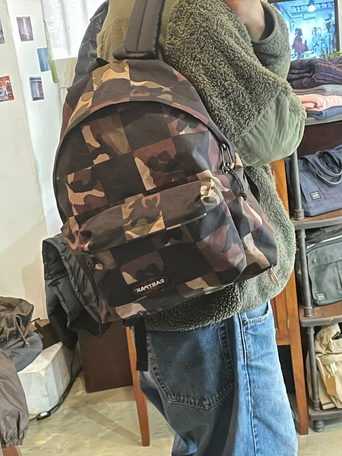 Eastpak 이스트팩 카모 백팩 상품이미지1