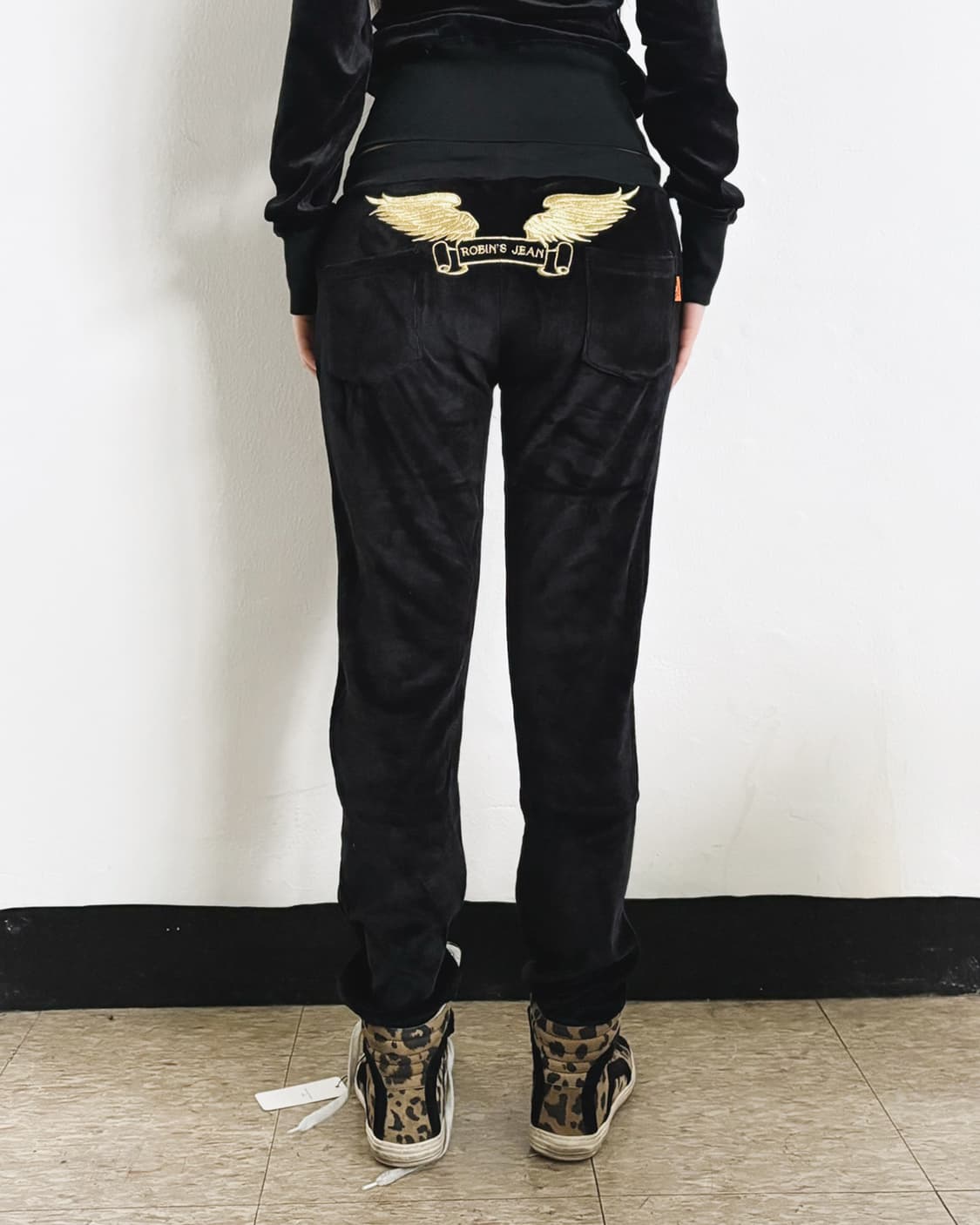 new* 로빈스진 벨벳 트레이닝 셋업 상품이미지4