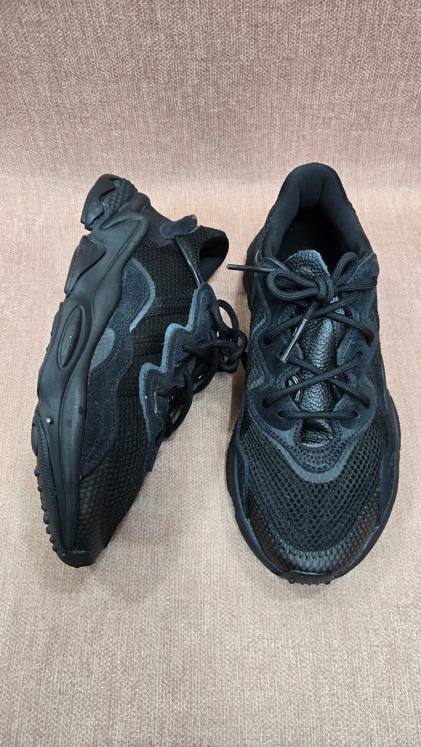 아디다스 일회착용 240mm- 오즈위고 - 트리플블랙 상품이미지1