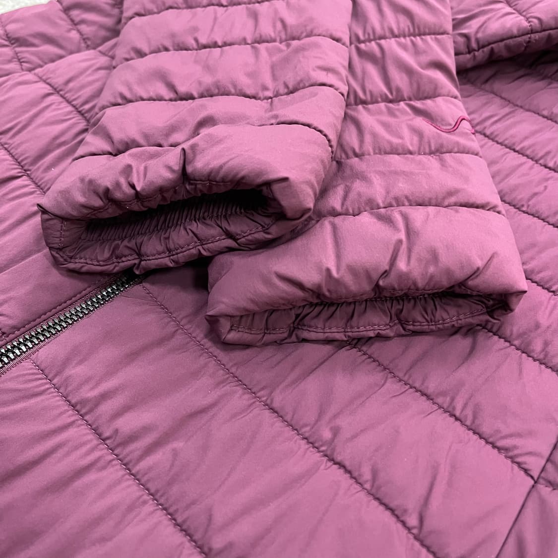 [M] 노스페이스 여성 브이모션 튜브 경량 롱패딩 자켓 4003 상품이미지6