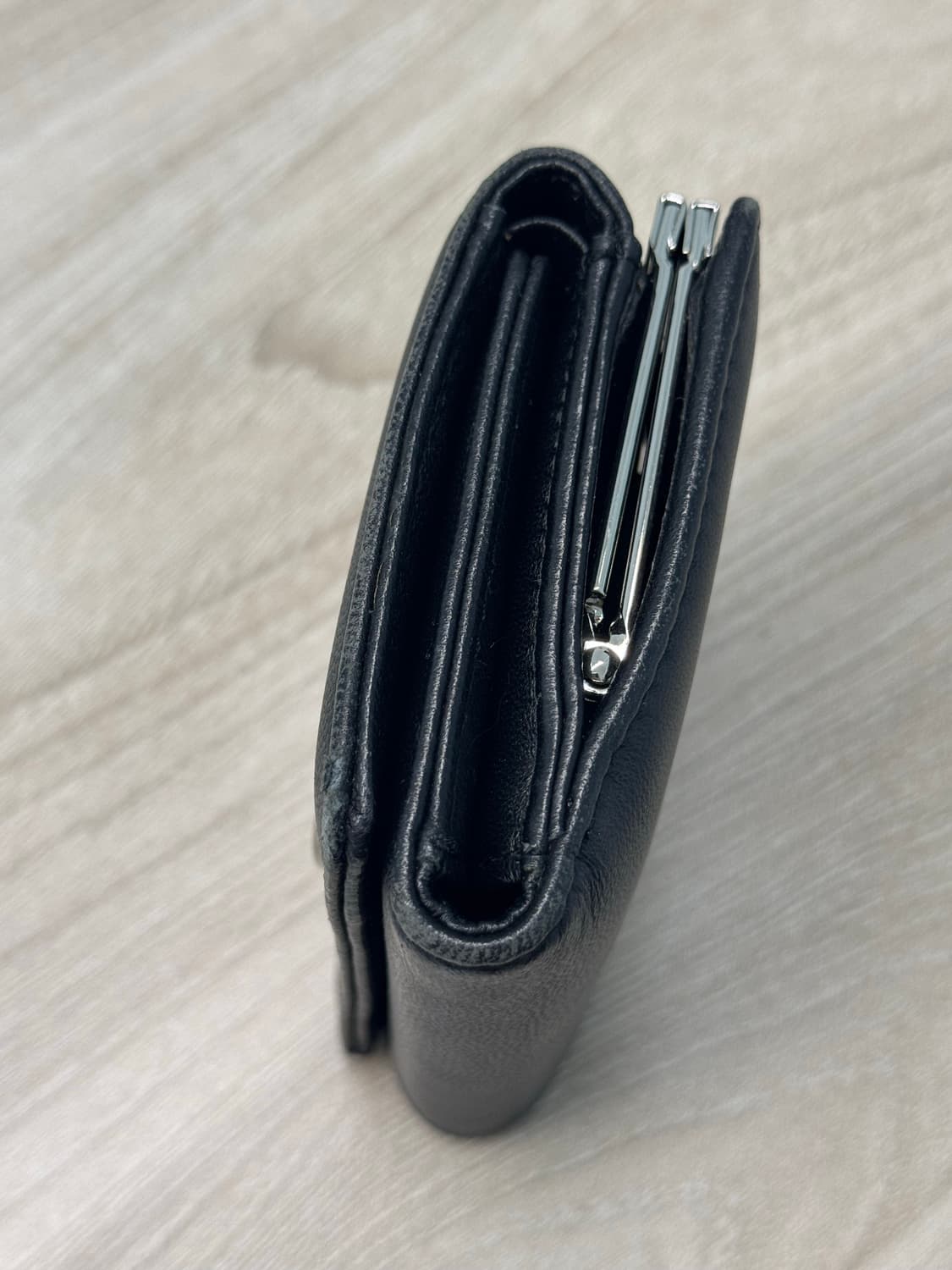 비비안웨스트우드 나파 반지갑 상품이미지4