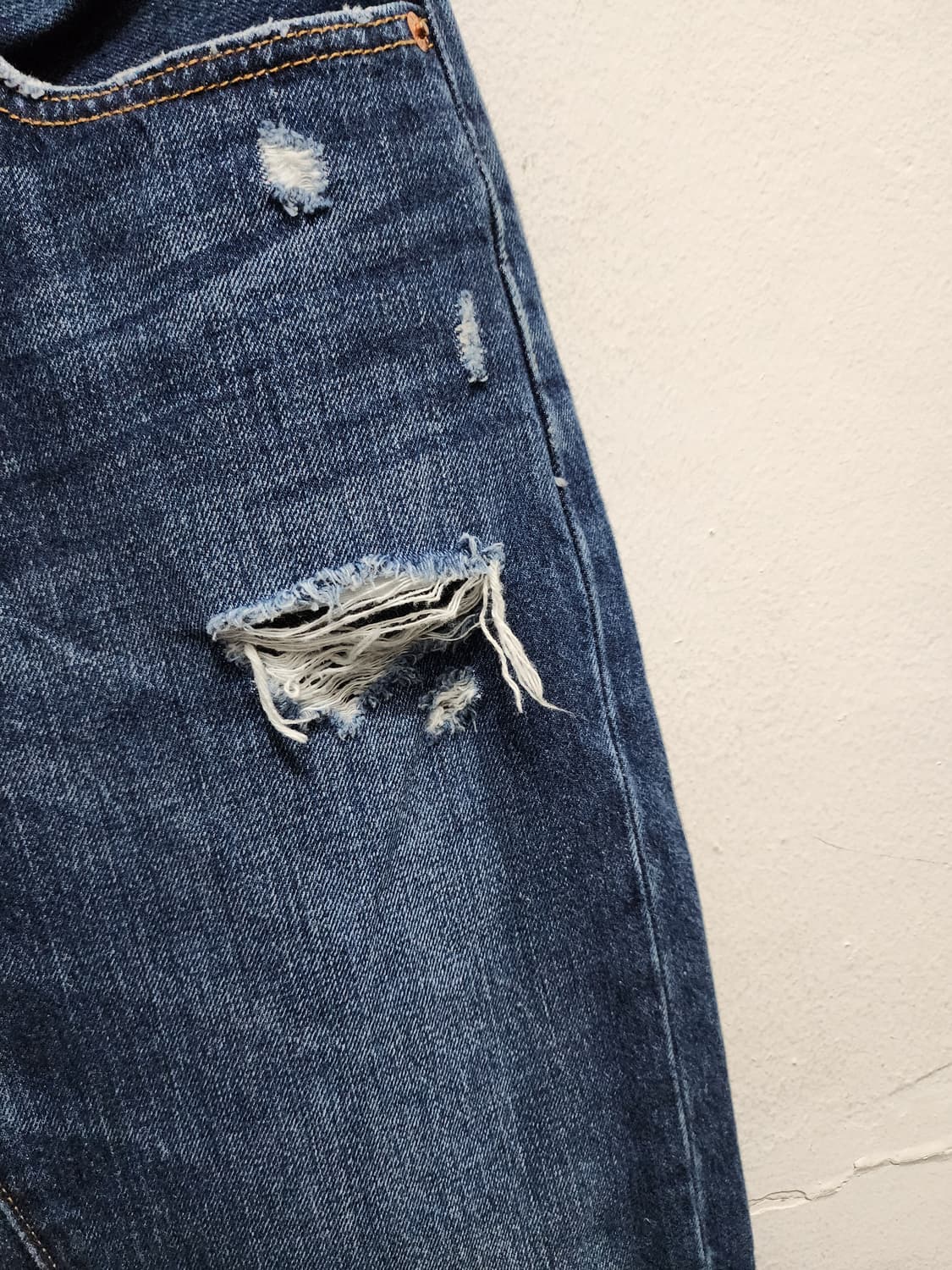 리바이스 501 데미지 청바지 상품이미지4
