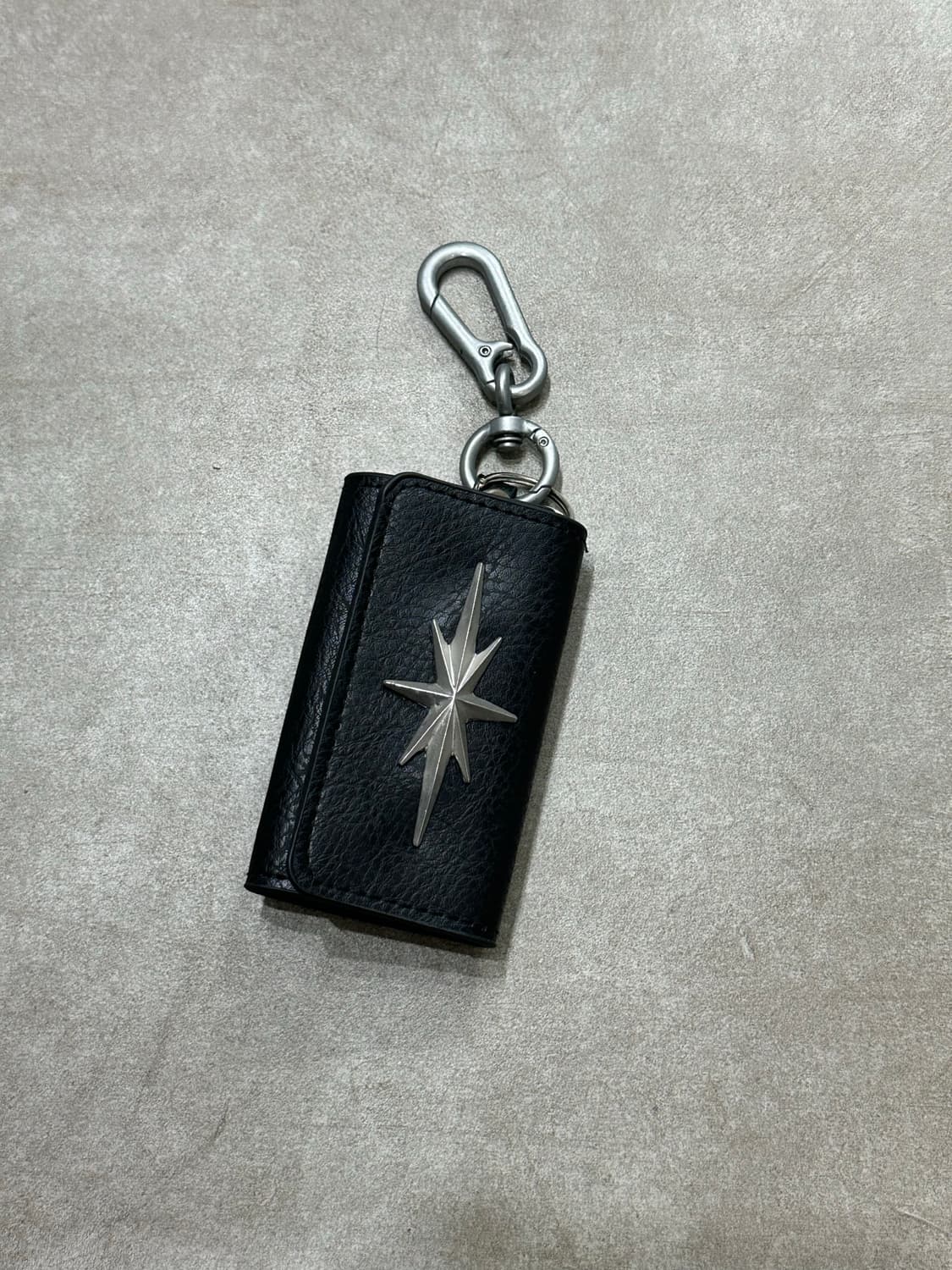Shining keyring - 샤이닝 레더 키링 상품이미지3