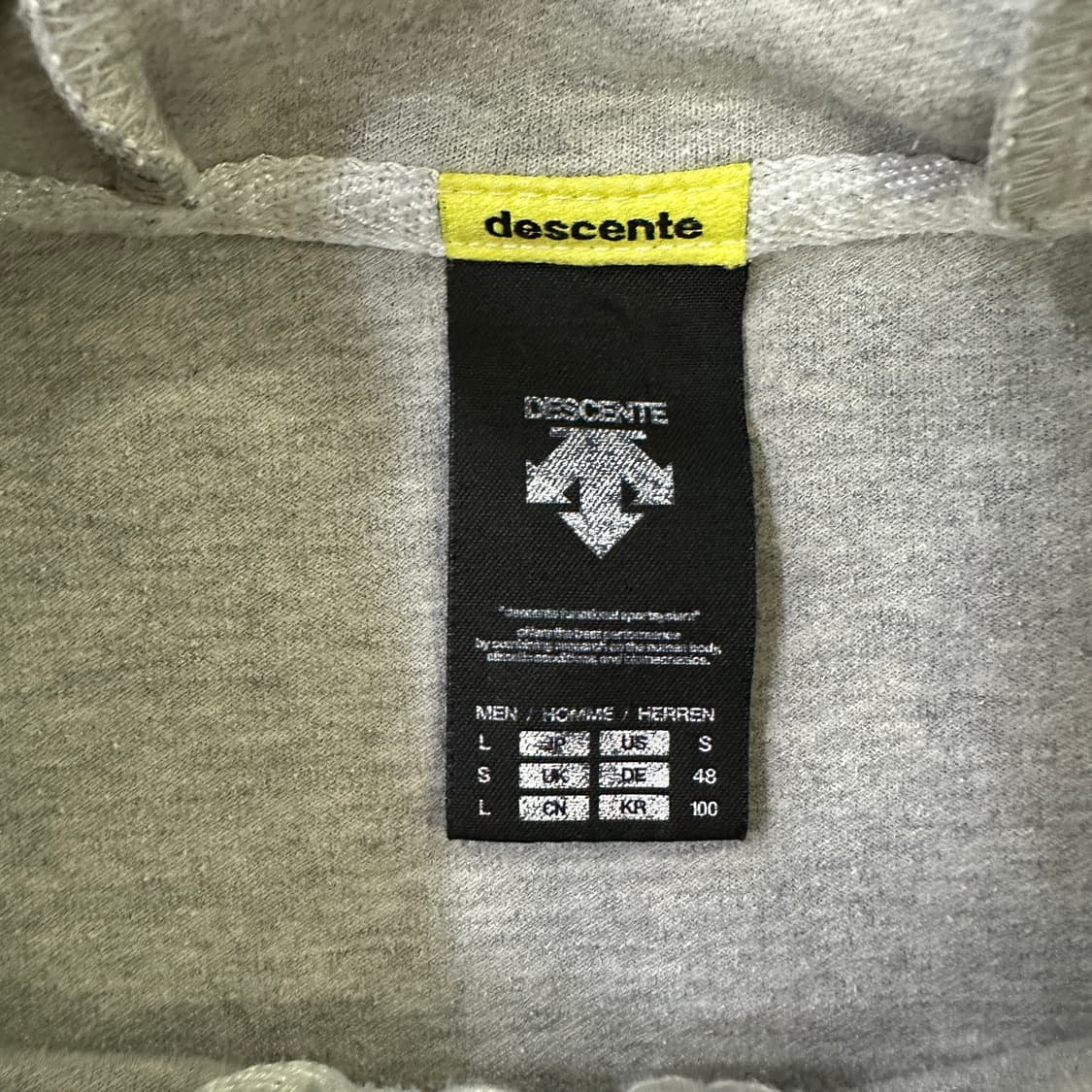 100 데상트 그레이 후드집업 자켓 0424D 상품이미지2