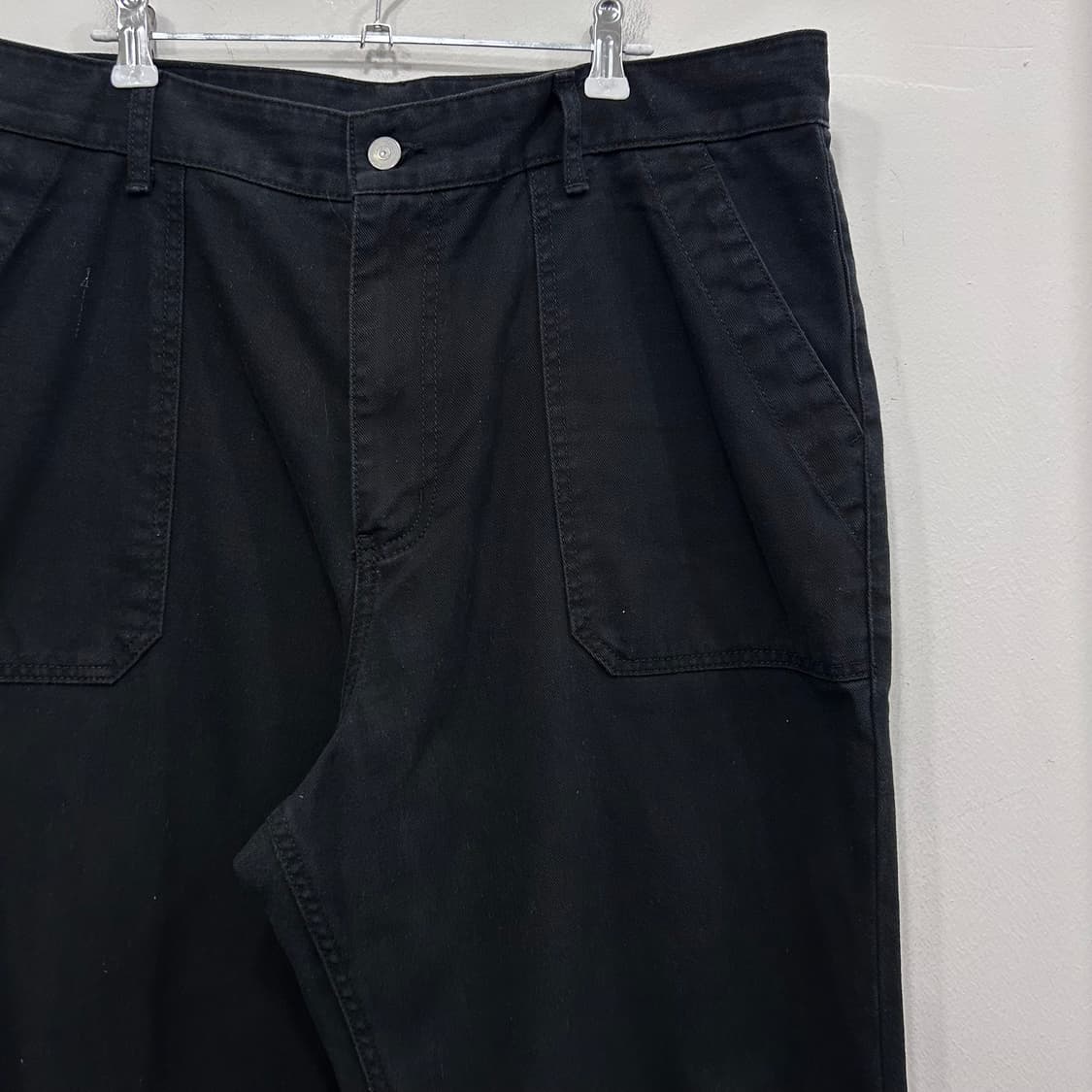 유니폼브리지 스퀘어포켓 코튼 퍼티그팬츠 상품이미지1