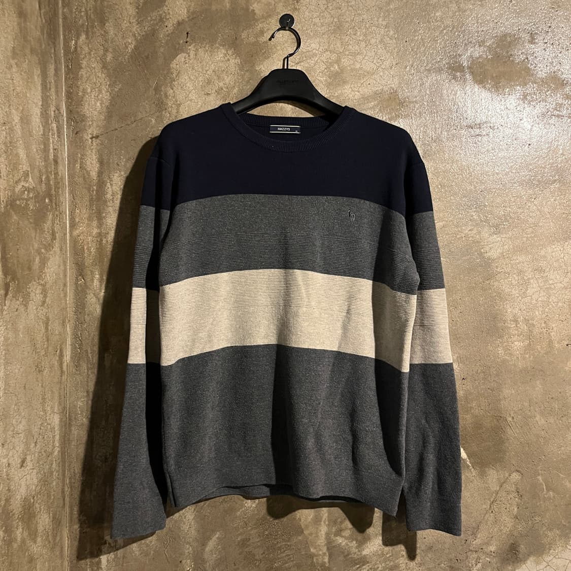 헤지스 니트 상품이미지1