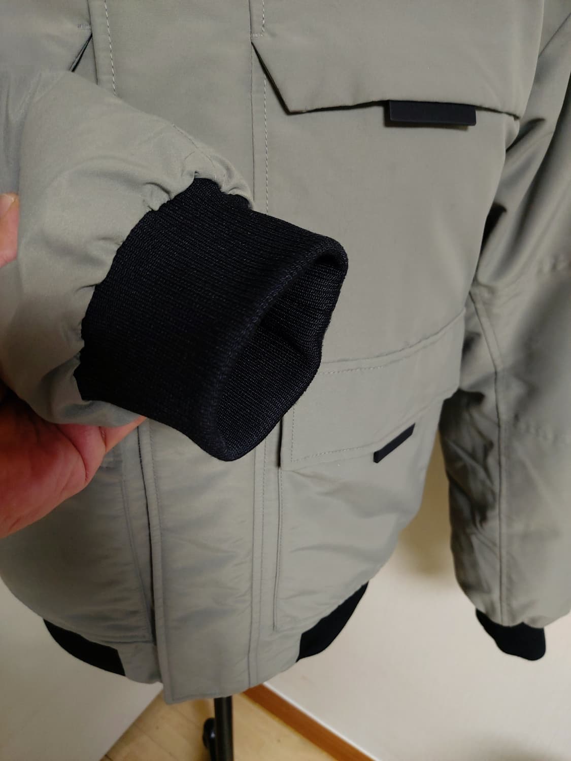 빈폴 남성 멀티포켓 덕다운 숏패딩(95)

 상품이미지4