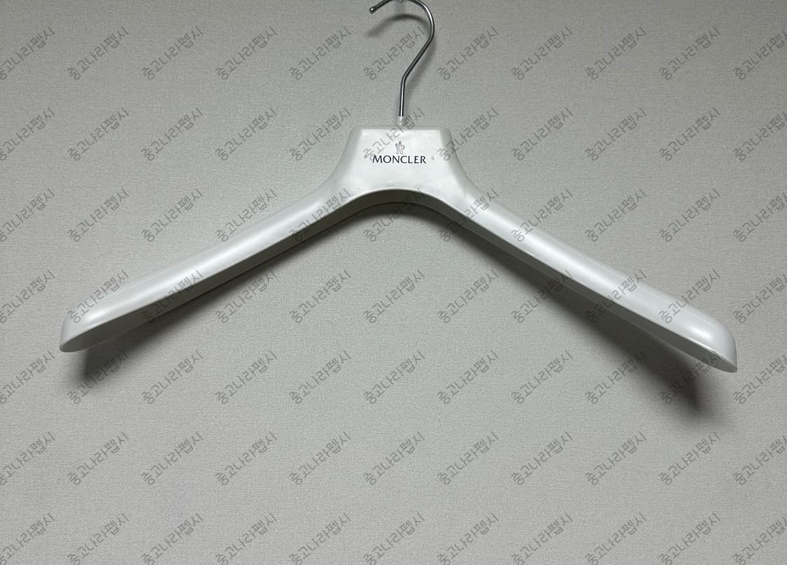 루이스레더×프라그먼트×몽클레르 홀스하이드 사이클론 가죽자켓 상품이미지3