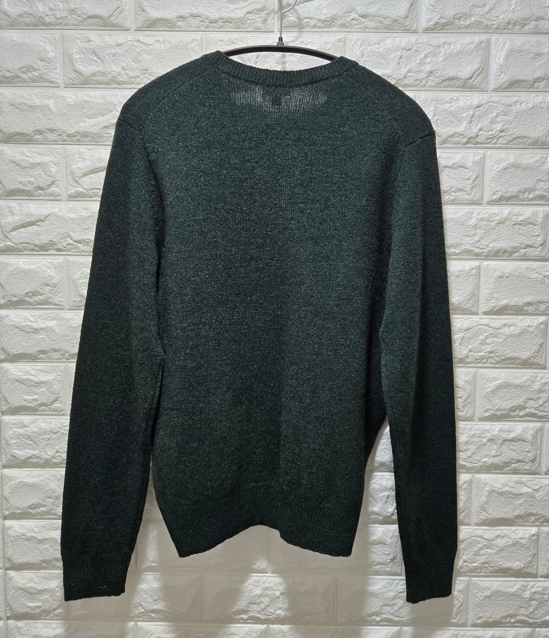 새상품/ 유니클로 일본판 램스울 브이넥 스웨터 95 상품이미지6