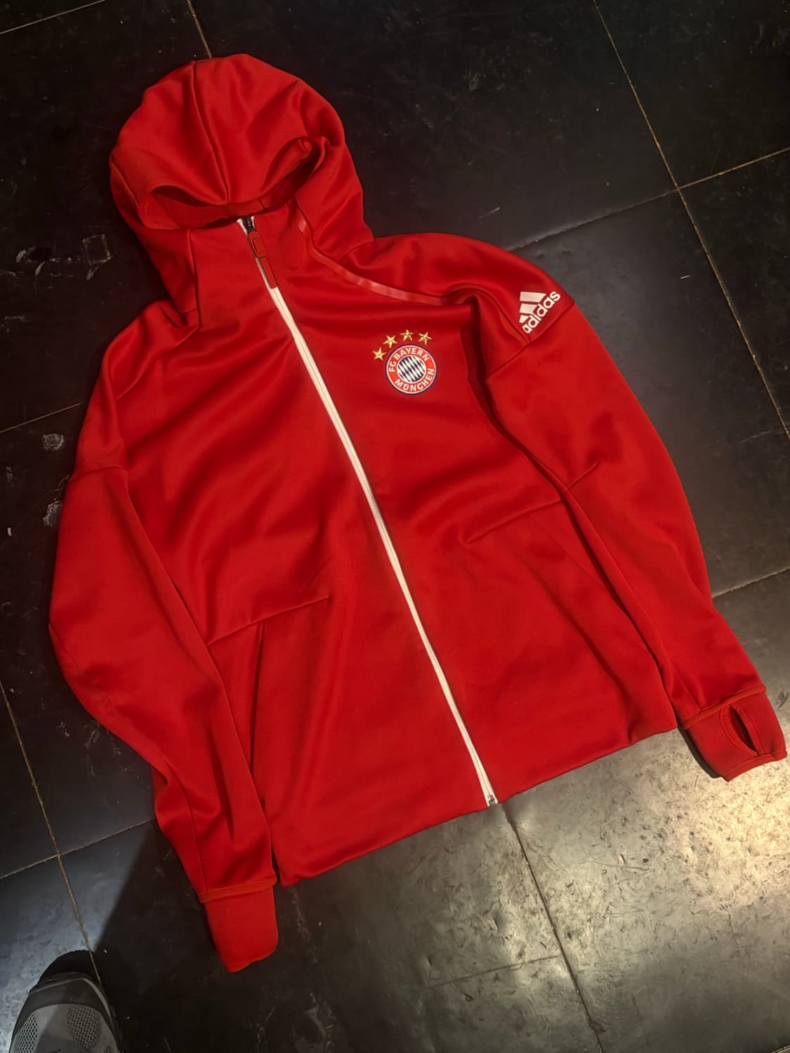 아디다스 바이에른뮌헨 후드집업 M 상품이미지1