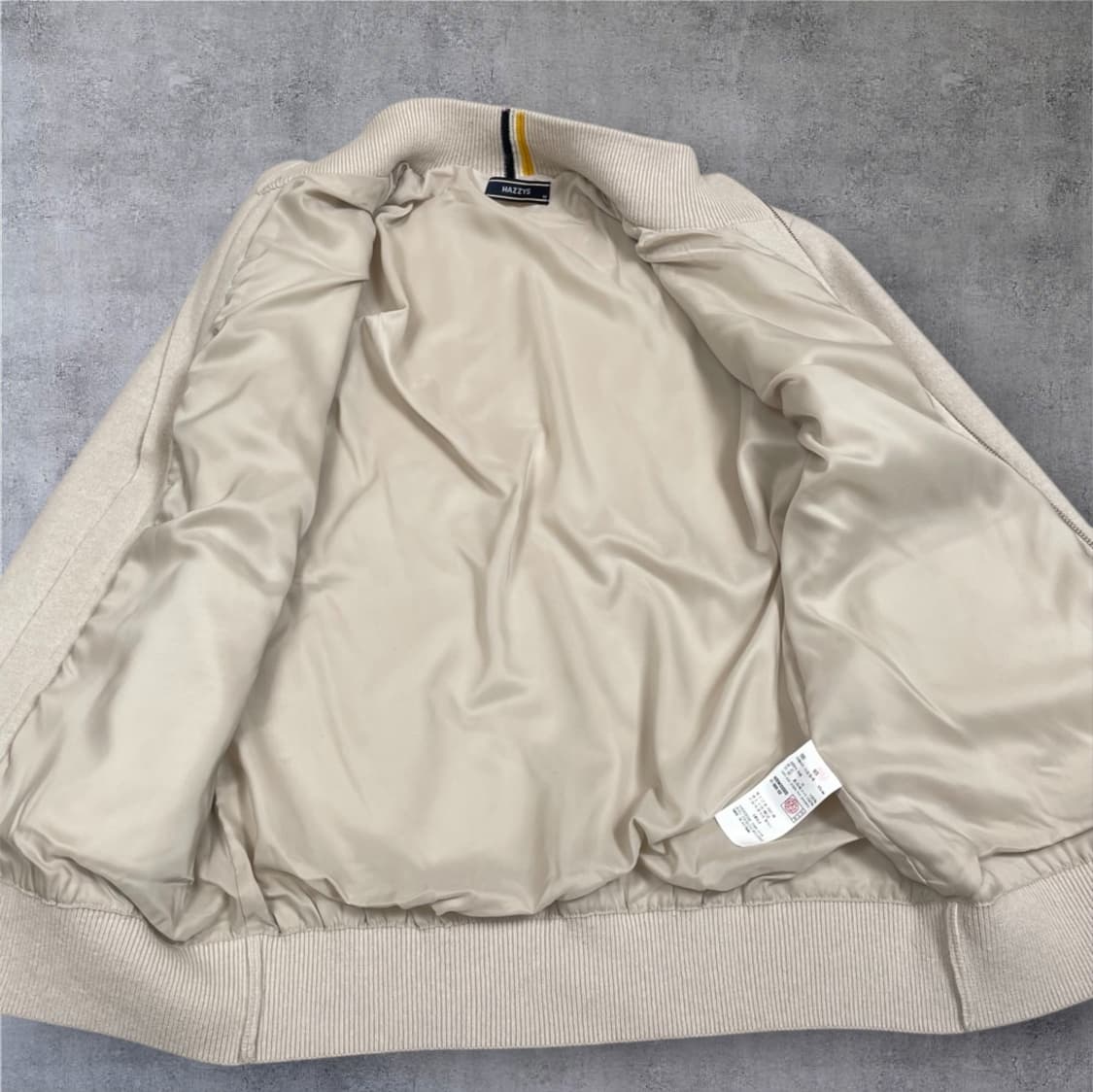 헤지스 Hazzys 아이보리 니트 집업 95 상품이미지2