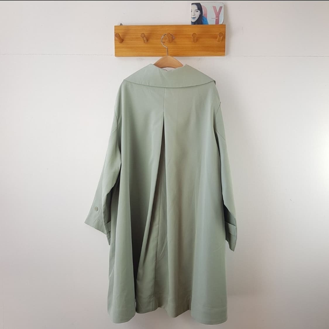 라운드 칼라 스텐 컬러 코트 상품이미지4