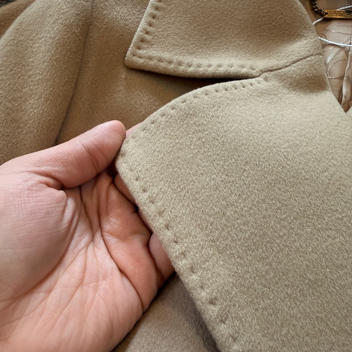 브룩스 브라더스 로로피아나 원단 카멜 벨티드 루프 코트 2 사이즈 상품이미지4