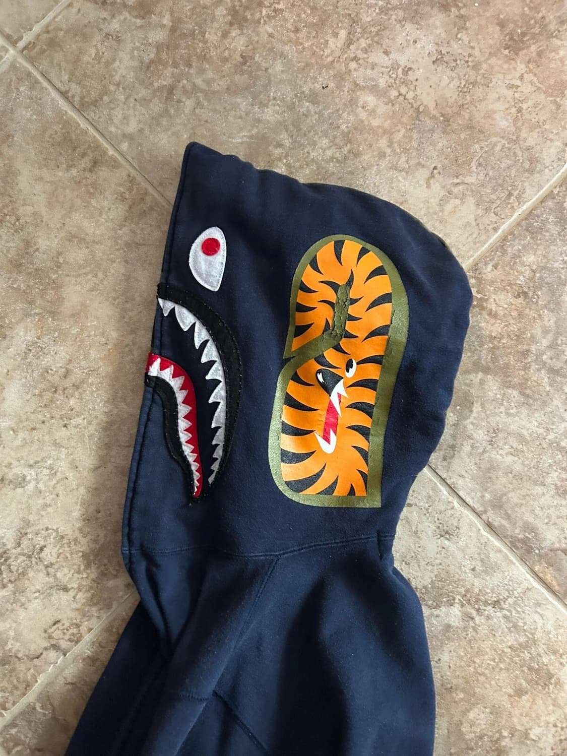 베이프 하프 카모 샤크 후드집업 네이비 그린 상품이미지3