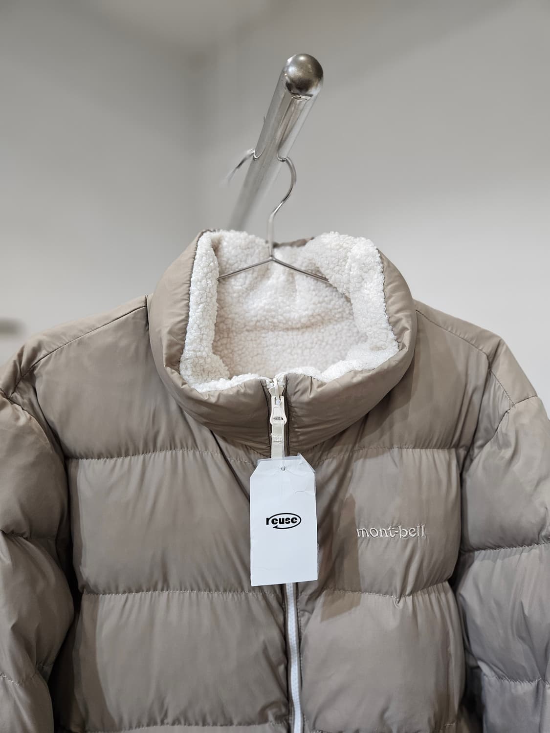몽벨 중경량 리버시블 양면 패딩 상품이미지3