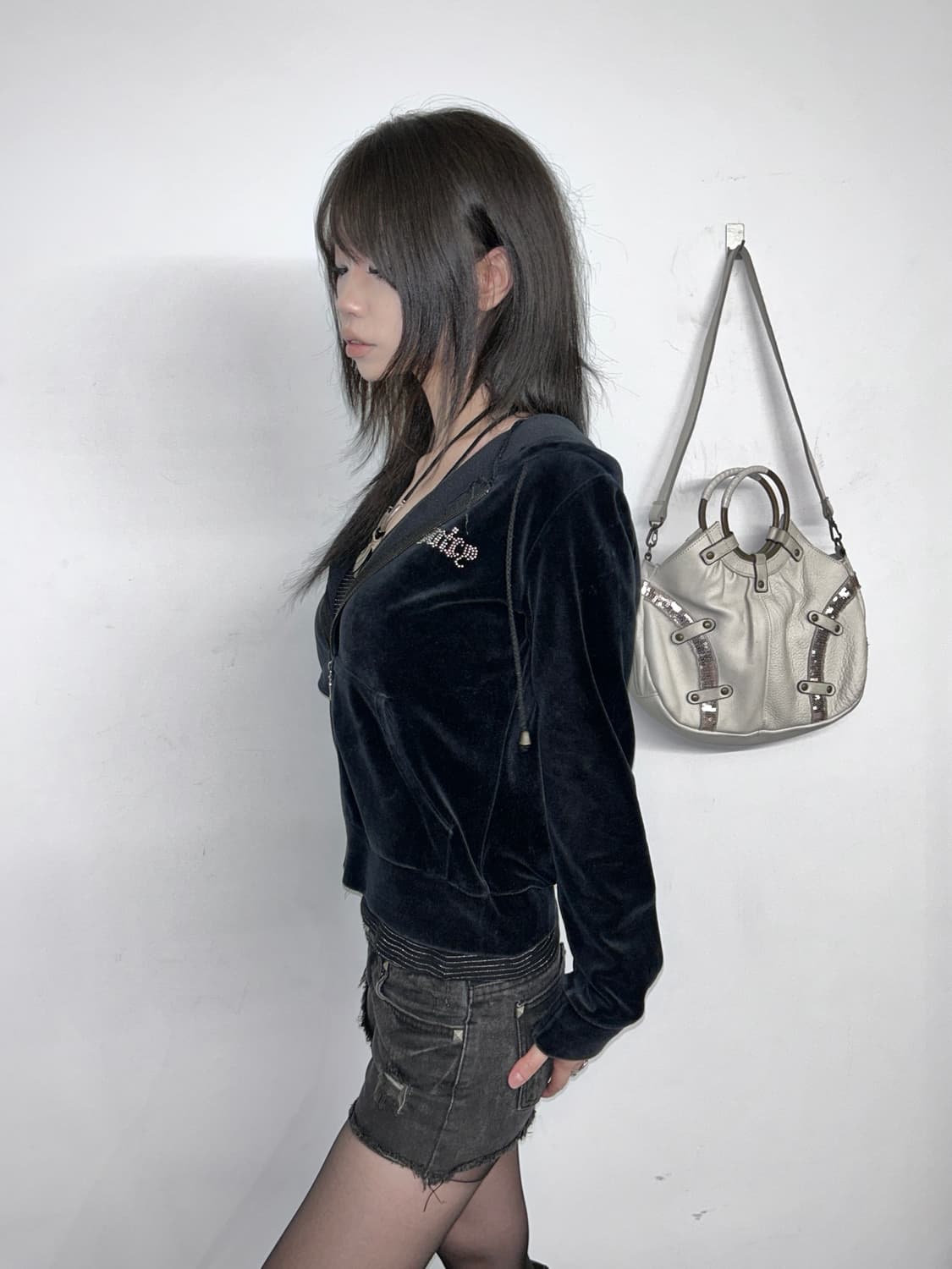 Juicy Couture Velvet Rhinestone Hoodie 상품이미지1