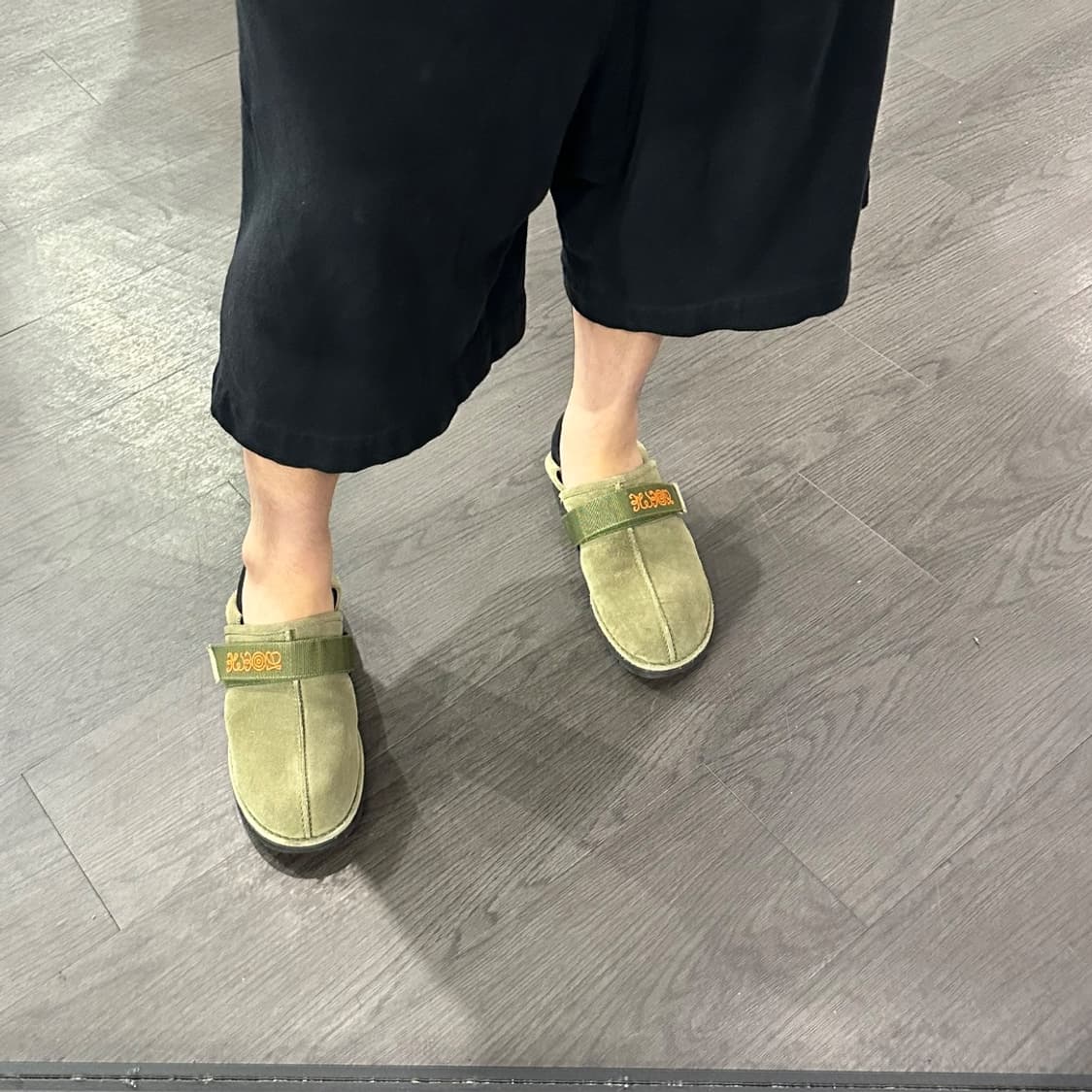 로에베 폴디드 뮬 스니커즈 상품이미지5