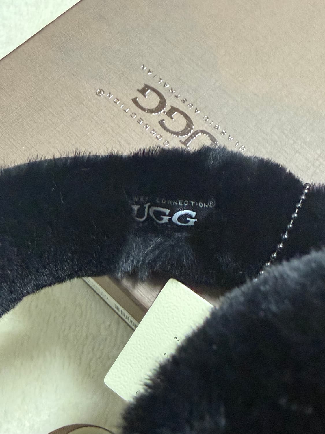 UGG 호주 귀마개 블랙 새상품 상품이미지4