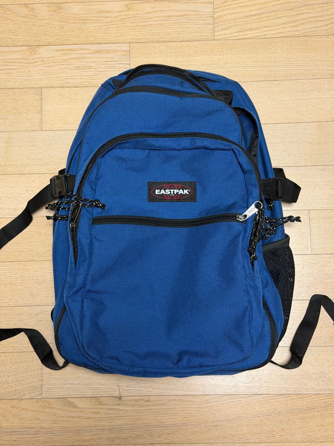 이스트팩 백팩 프로바이더 상품이미지1