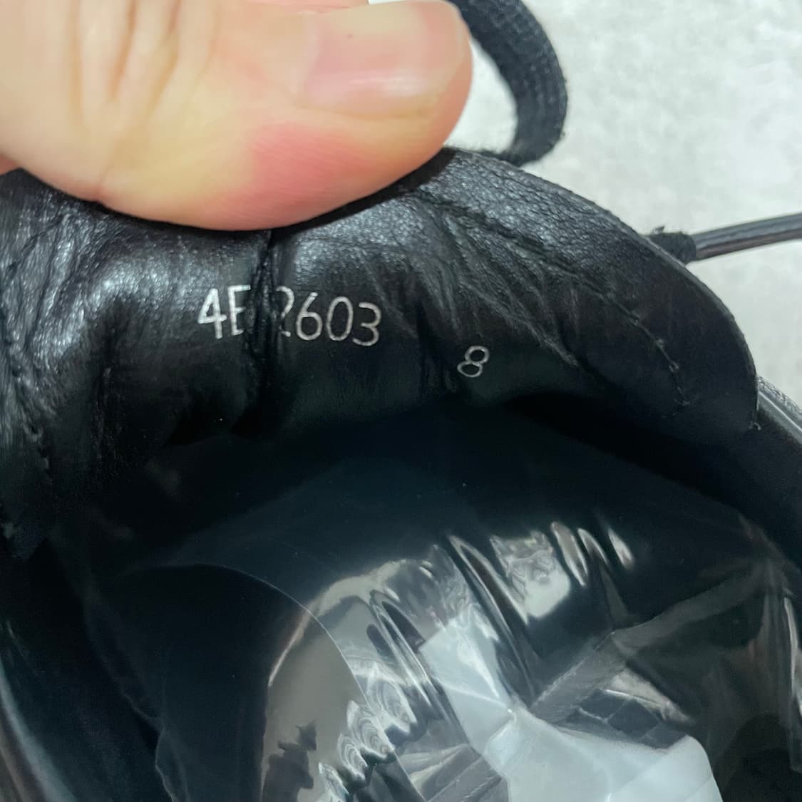 275) 프라다 스포츠 레더 메탈 로고 스니커즈 신발 상품이미지5