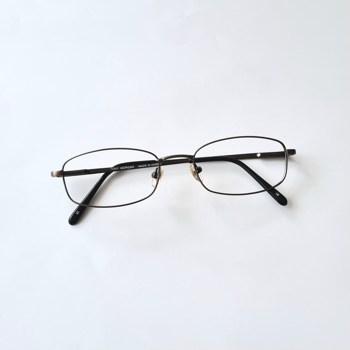 데드스탁 긱시크 지적인 무드메탈 프레임 안경테 1685 상품이미지1